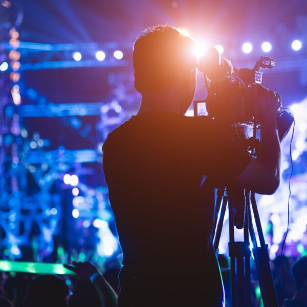 filming concert